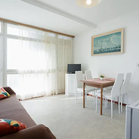 Holiday home Lovelily
